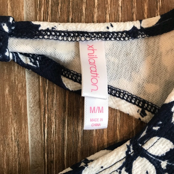 ⭐️ 2/$20 Navy Floral Xhilaration Dress M - Picture 4 of 6